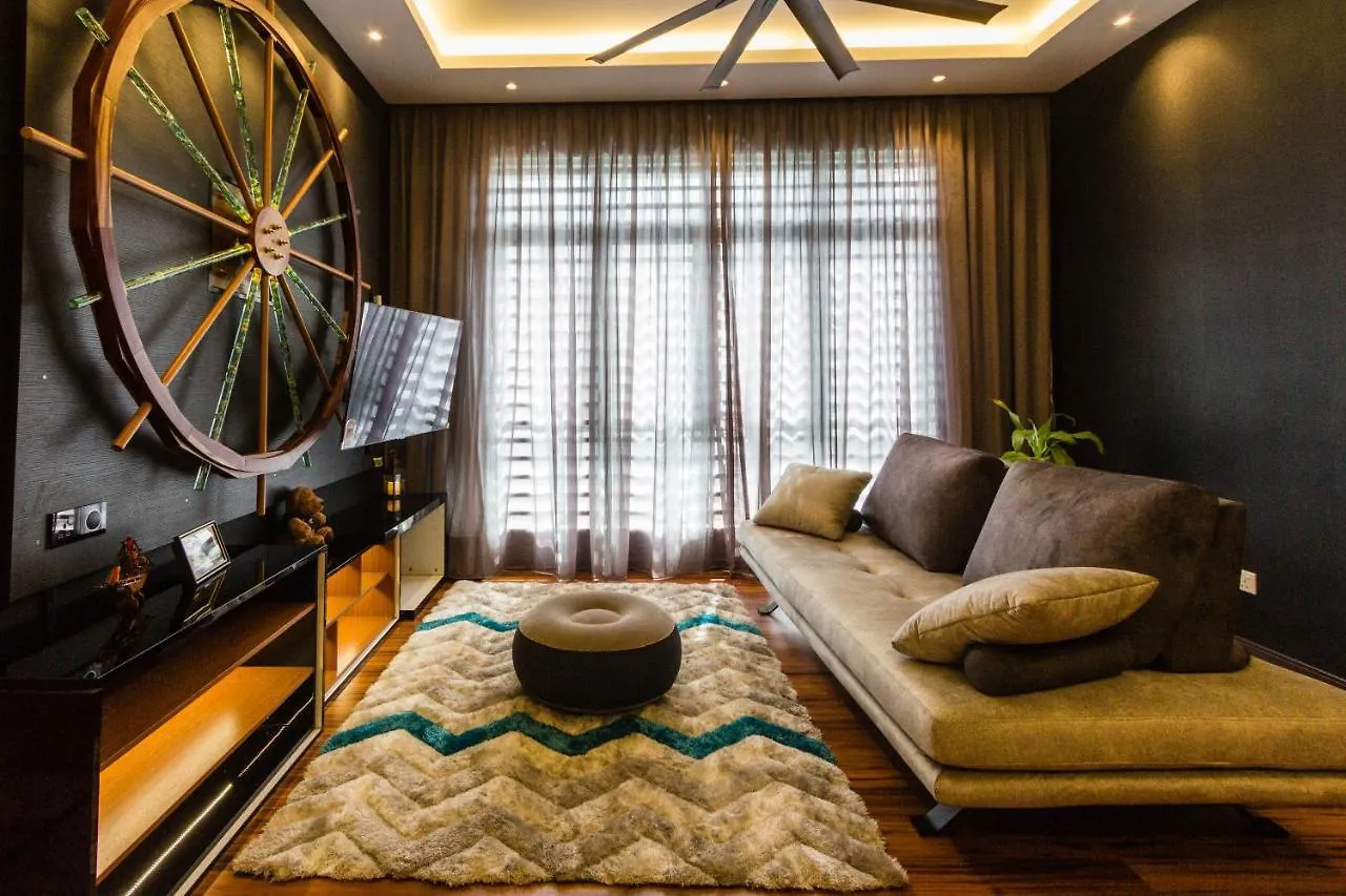 Varnen Cozy Haven - Evcharger Bukit Mertajam Holiday home